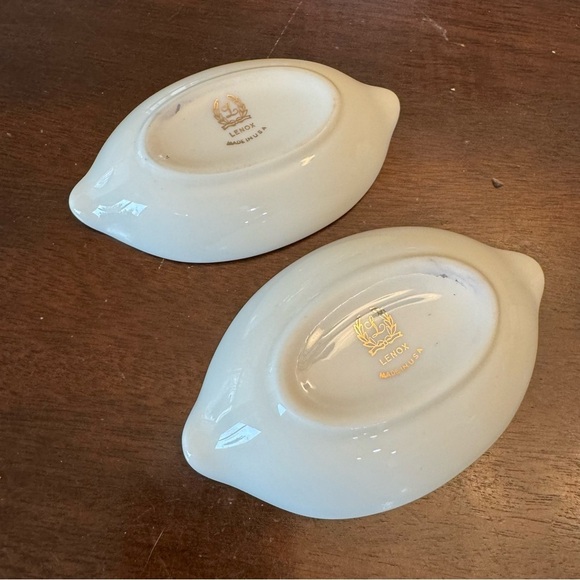 Lenox Olympia Lemon Shaped Ivory Color with Platinum Trim Trinket Dish - Picture 6 of 14